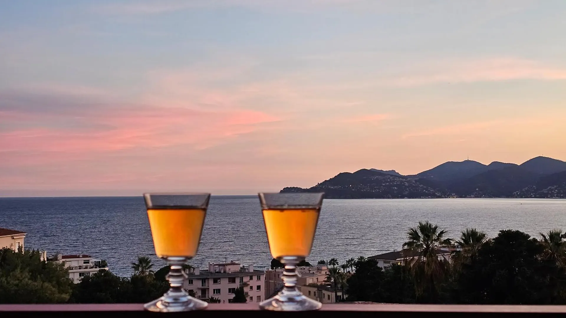 Apartment Cannes Appartement 4 Pers Vue Mer Wi Fi Climatisation Piscine
