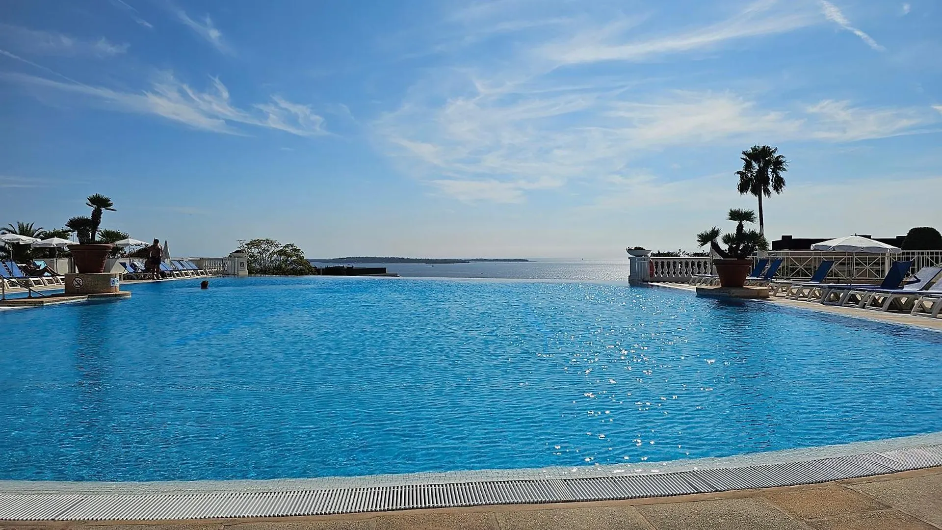 Cannes Appartement 4 Pers Vue Mer Wi Fi Climatisation Piscine France